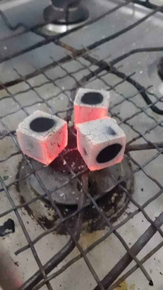 فحـم مكعبـات صناعي