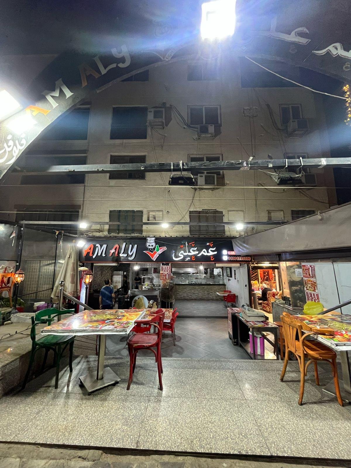 مطعم مرخّص للبيع بالمعدات – موقع مميّز في مساكن شيراتون