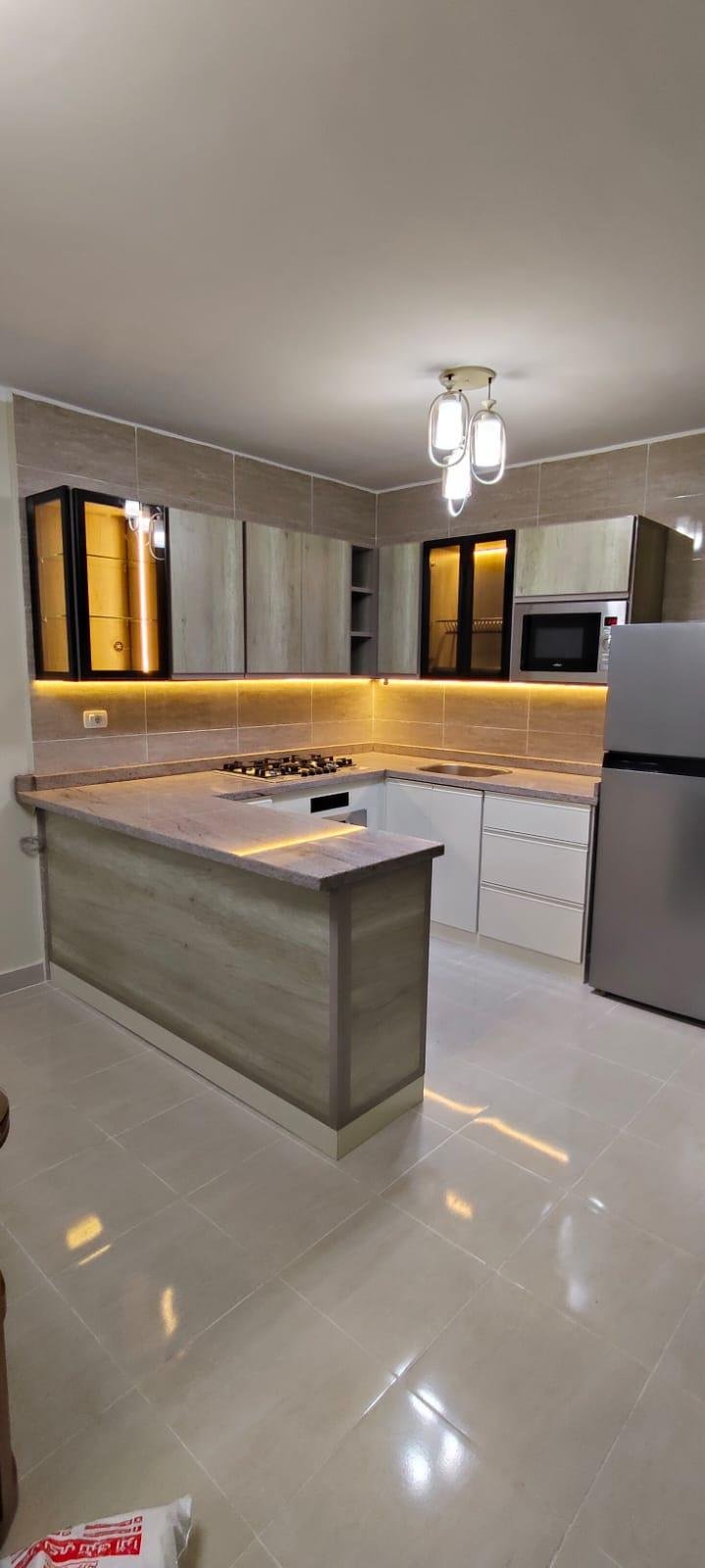 المطبخ العصرى تصميم و تنفيذ المطابخ تعيش العمر كله ضد المياه و مفصلات سوفت كلوز